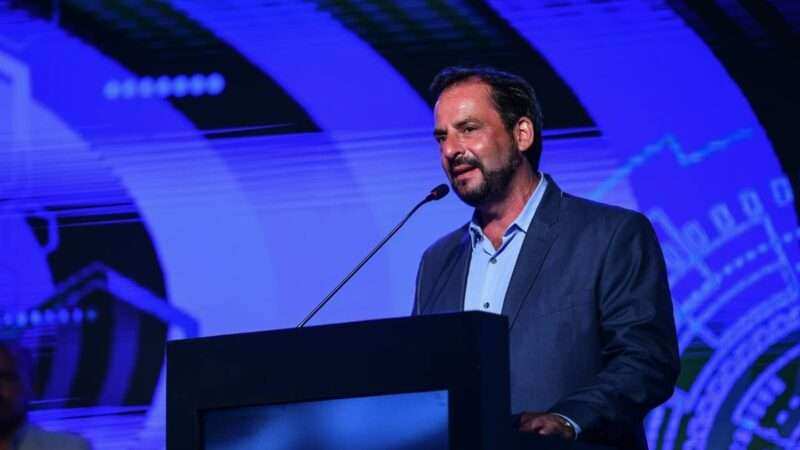 Ariel Sujarchuk: “El gobierno nacional está ejecutando un verdadero industricidio en la Argentina”.