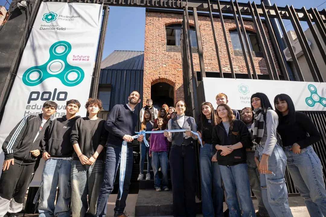 “Más educación para los desafíos del futuro”: Selci y Flor Lampreabe inauguraron el Nuevo Polo Educativo Hurlingham