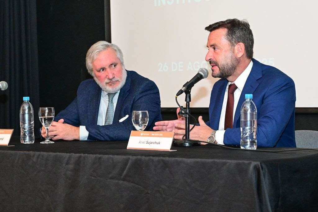 Ariel Sujarchuk y el procurador Conte-Grand encabezaron una capacitación sobre la rehumanización de los procesos judiciales