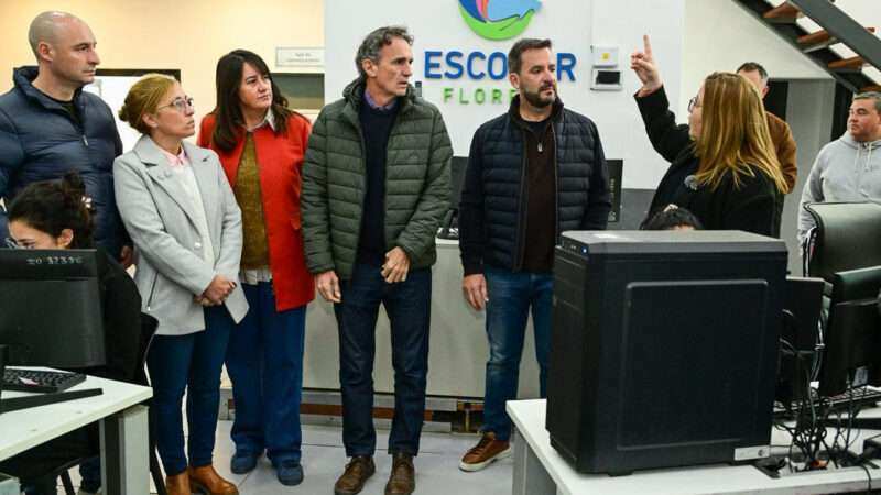 Ariel Sujarchuk y Gabriel Katopodis recorrieron el nuevo Centro de Monitoreo y la remodelación del Polo de Educación Superior