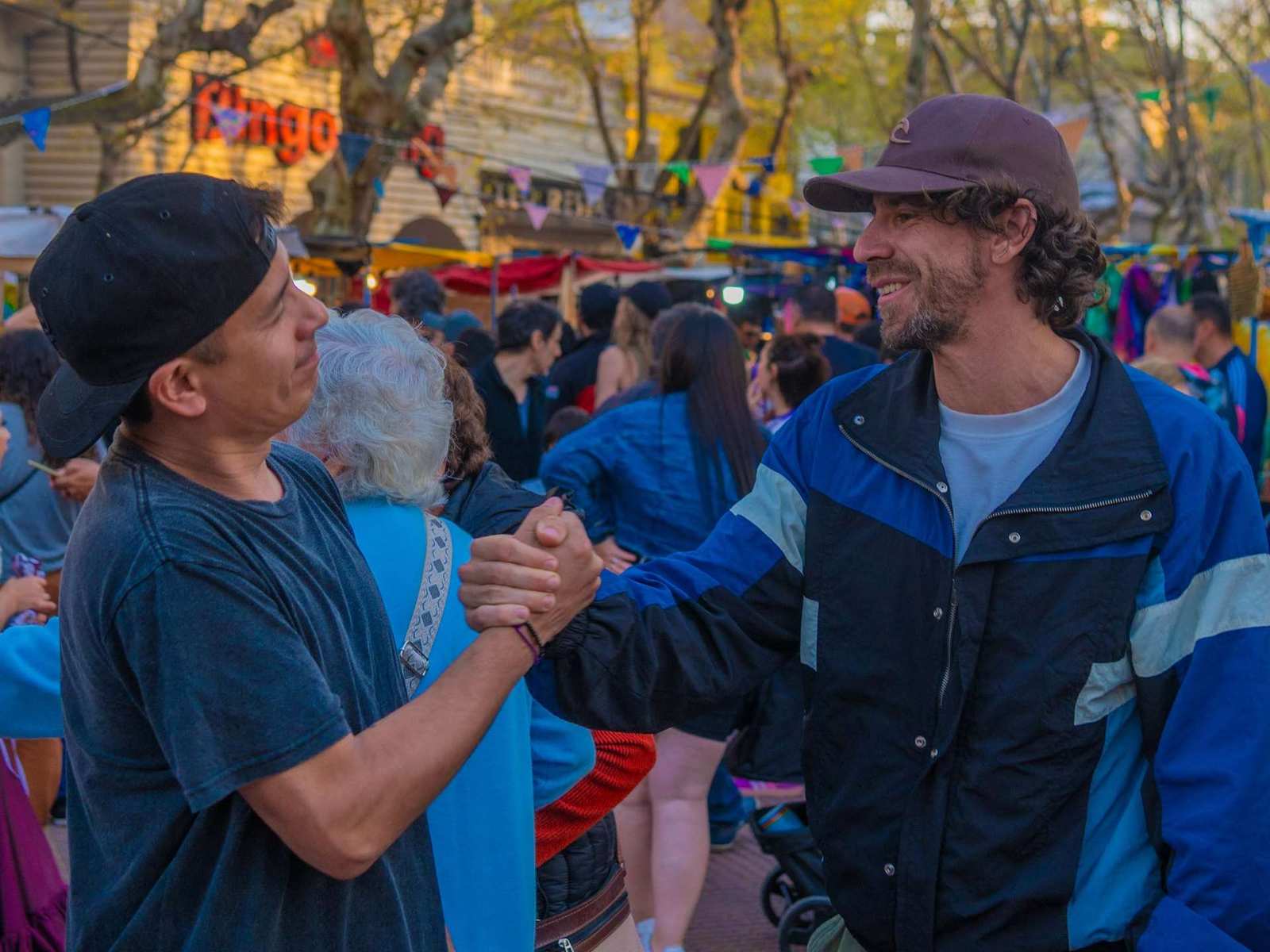 Juan Andreotti acompañó el Encuentro de Artesanos y el show de Maggie Cullen