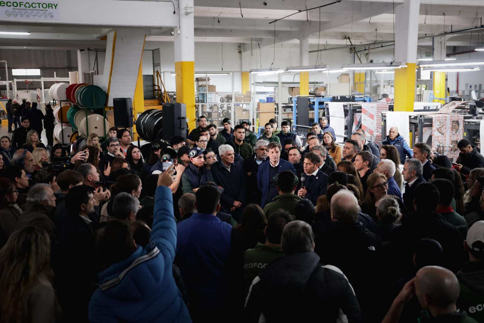 Kicillof se reunió con trabajadores y empresarios pymes