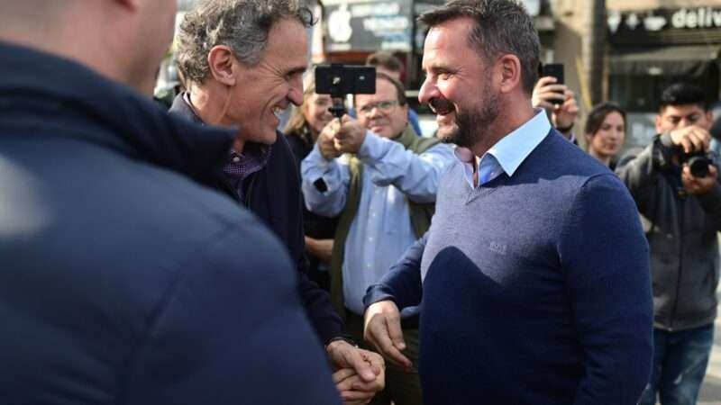 Ariel Sujarchuk y Gabriel Katopodis recorrieron Escobar en la recta final de la campaña