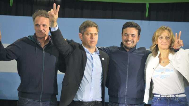 En el marco del cierre de los 40 días caminando Tigre, el gobernador Axel Kicillof acompañó a Sebastián Rovira, quien encabeza la lista de concejales de Fuerza Patria para frenar el avance de Milei en el distrito.