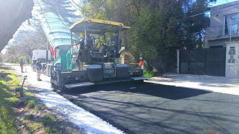 La Municipalidad de Escobar repavimentó la calle Libertad de Belén de Escobar y asfaltó Paso en Ingeniero Maschwitz