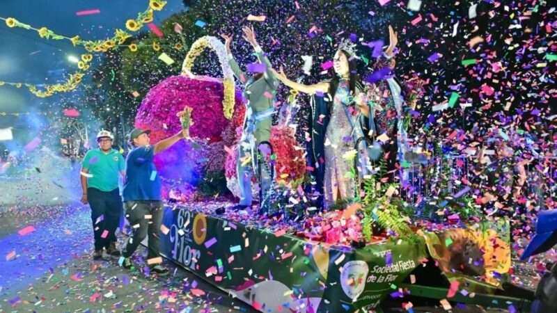 Escobar floreció otra vez: multitudinario Desfile de Carrozas en la Fiesta Nacional de la Flor