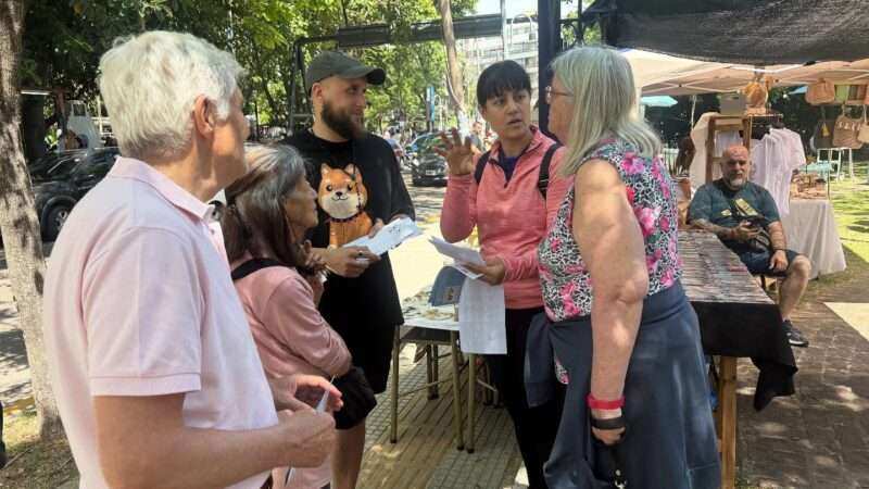 Sofía Vannelli recorre Vicente López para explicar la Boleta Única y dialogar con los vecinos sobre el ajuste del gobierno de Milei
