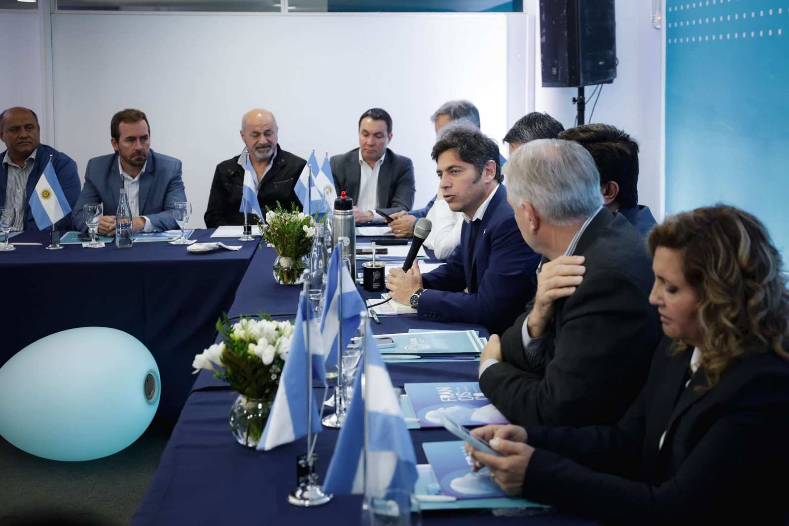 Kicillof en la FAM: “Los intendentes son clave frente a la ausencia del Gobierno nacional”