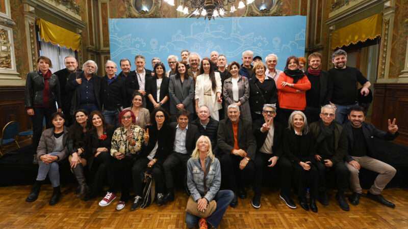 Kicillof se reunió con artistas y referentes culturales: “Hay otro modelo de provincia y de país”