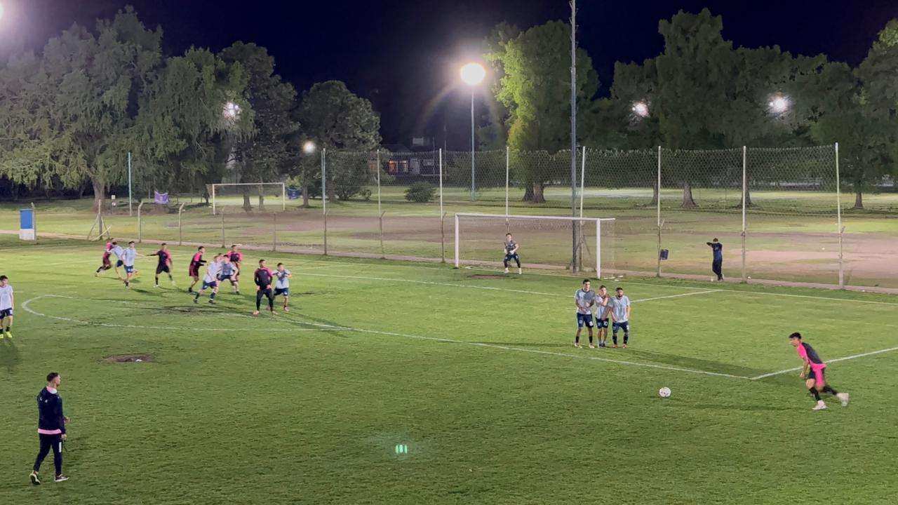 Atlético Escobar sigue su camino de preparación rumbo al Regional Federal Amateur