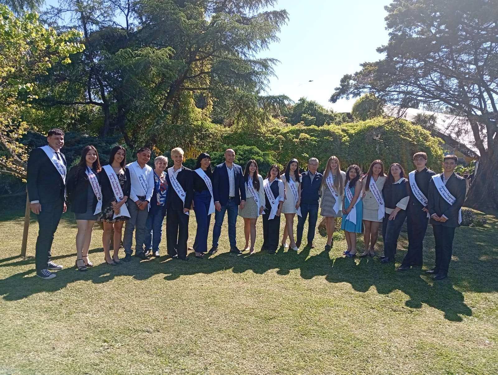 Orgullo y tradición: Escobar se prepara para elegir a los nuevos embajadores y embajadoras de la Fiesta Nacional de la Flor