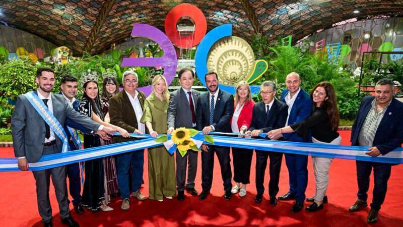 Tradición, color y cultura: Escobar inauguró la 62ª Fiesta Nacional de la Flor