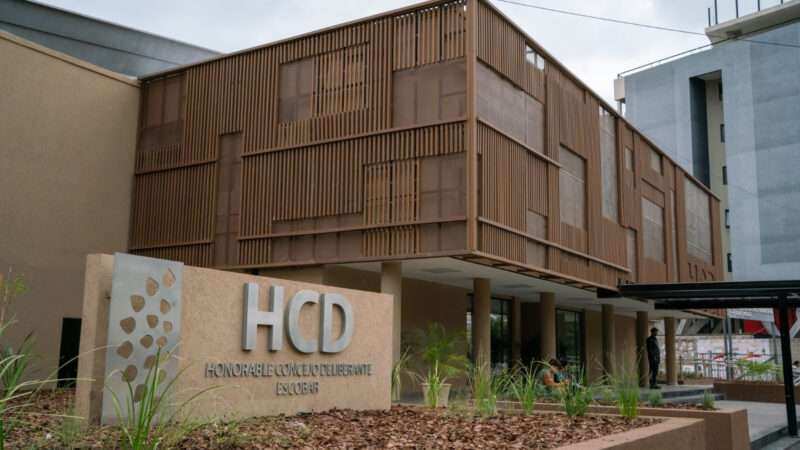 Ariel Sujarchuk pide derogar la ordenanza que habilitaba la instalación de una sala de juegos en Ingeniero Maschwitz