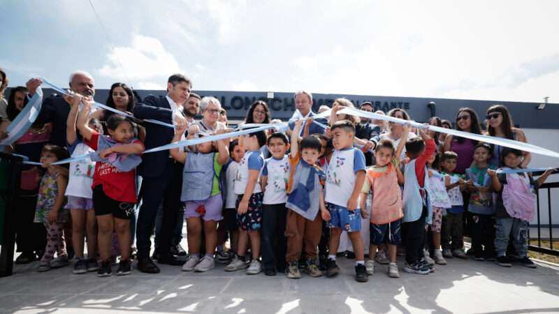 Kicillof inauguró nueva infraestructura educativa en Longchamps