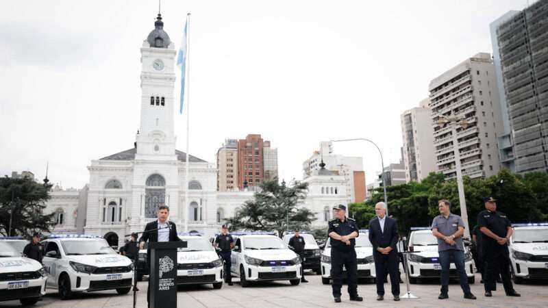 Kicillof entregó 40 nuevos patrulleros para fortalecer la seguridad