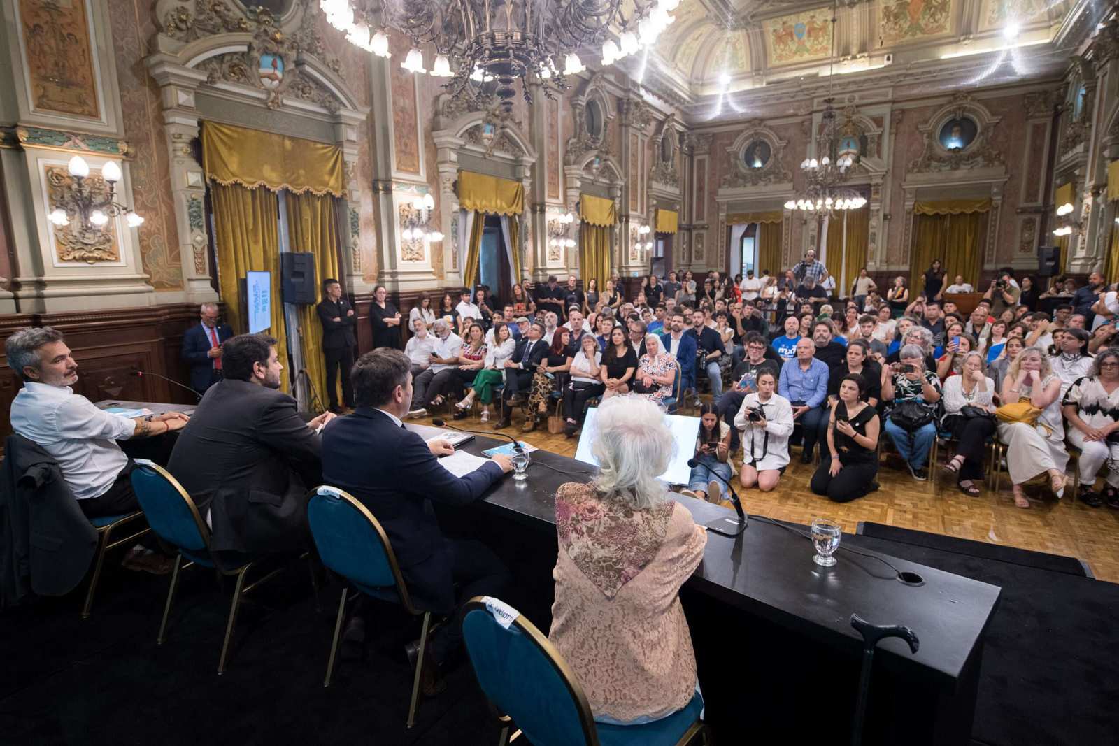 Kicillof encabezó un acto por el Día Internacional de los Derechos Humanos