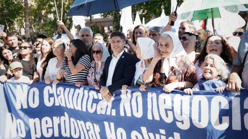 Kicillof participó de la ronda de las Madres de Plaza de Mayo en homenaje a Hebe de Bonafini