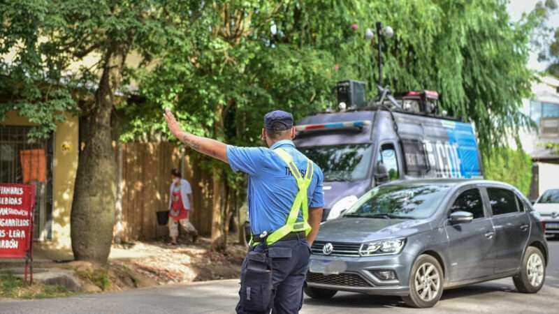 Plan de Ordenamiento de Tránsito: ”Las calles de mano única facilitan el estacionamiento y la fluidez”