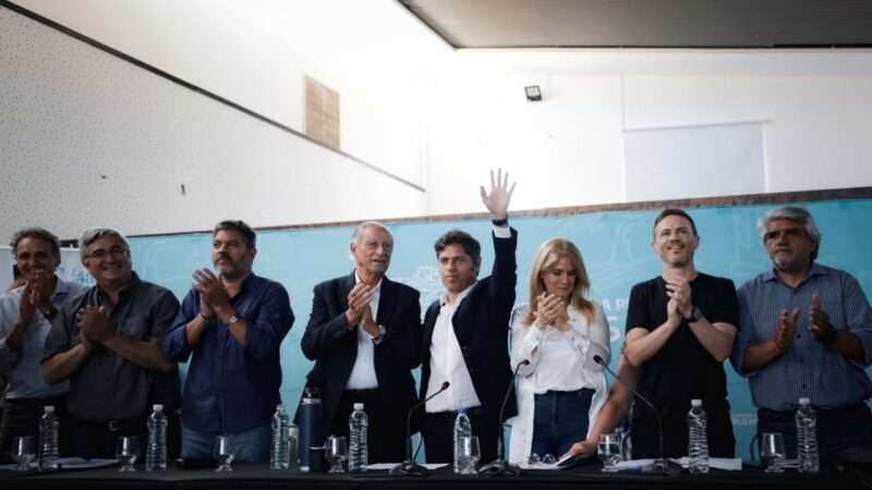 Kicillof reunió a más de 300 representantes del sector productivo para analizar el impacto del modelo económico nacional en la temporada