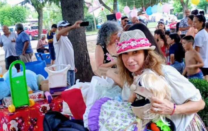 Celebración del Día de Reyes en la Plazoleta del Barrio Lambaré