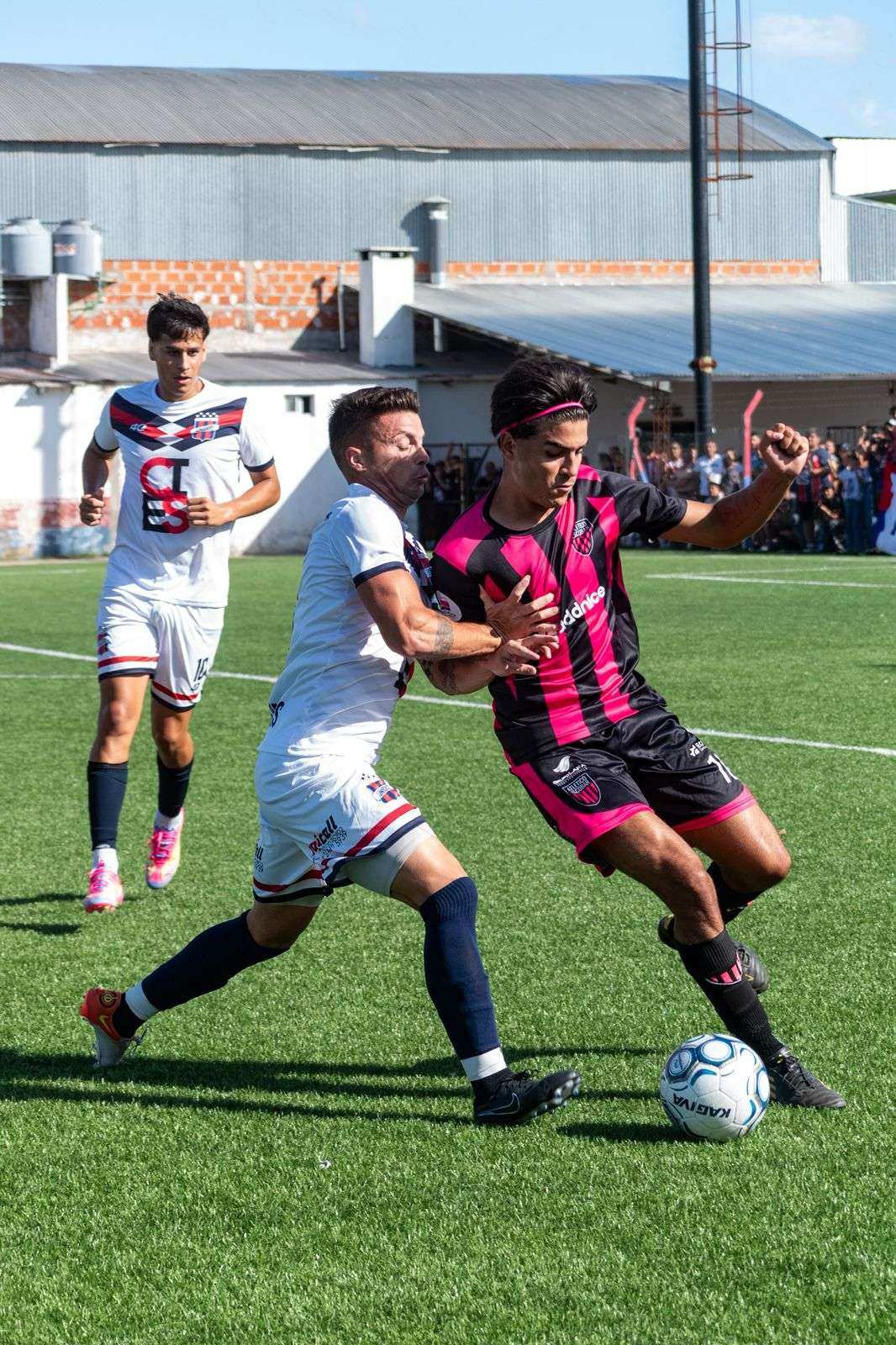 Atlético Escobar va por el pase a las finales del Regional Amateur