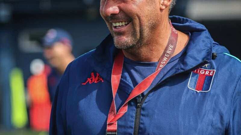 Dabove bajó un mensaje claro: “La prioridad es el campeonato local”