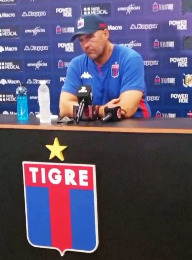 Dabove confirmó el equipo y analizó el duelo ante Belgrano