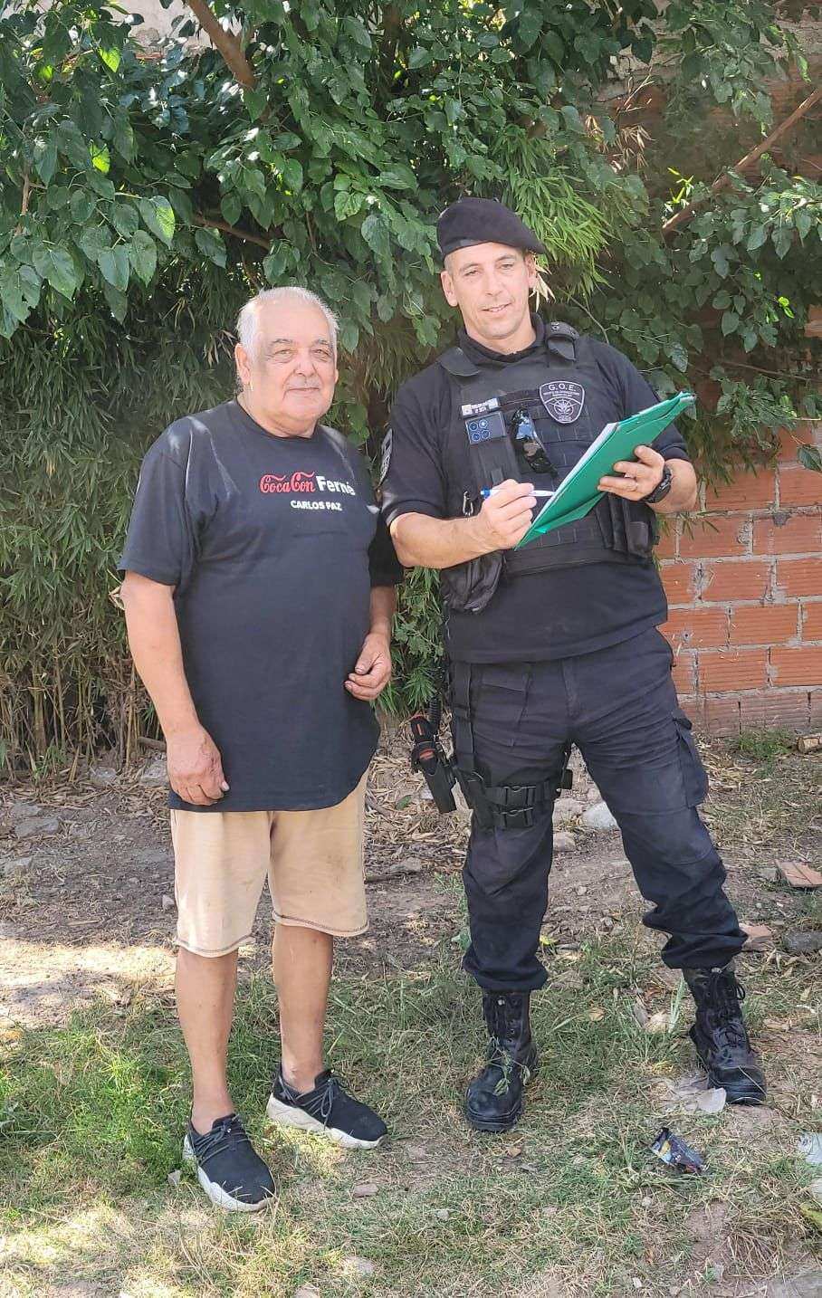 Ejemplo de honestidad: el GOE de la Policía Municipal restituyó una billetera con dinero y documentación