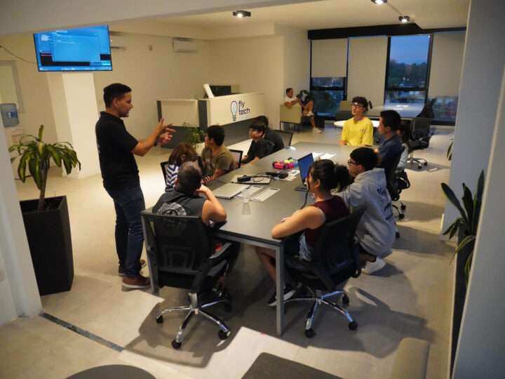 Tecnología, creatividad y aprendizaje: comenzó el Taller de Verano del Club Municipal de Robótica