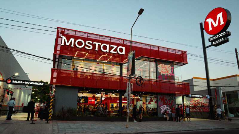 Con aperturas en Castelar y Escobar, Mostaza alcanza los 215 locales a nivel nacional