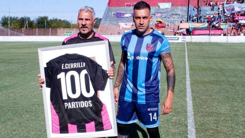Atlético Escobar reconoció a “Machi” Cerrillo por sus 100 partidos en el club