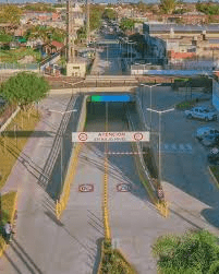 Choque y descarrilamiento de trenes de carga en el túnel de Sobremonte obligó a cerrar el paso bajo nivel en San Fernando