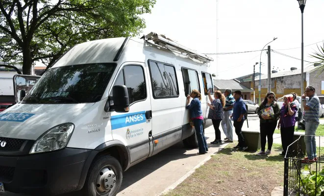 Operativo de Atención de ANSES en Malvinas Argentinas