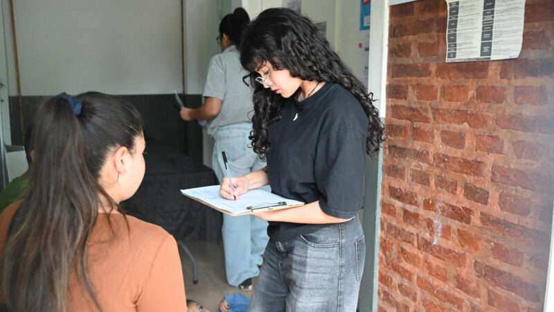 Operativos sanitarios: vacunas de calendario, firma de libretas y testeos gratuitos