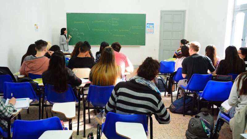 Plan FinEs: inscripciones abiertas para terminar el secundario