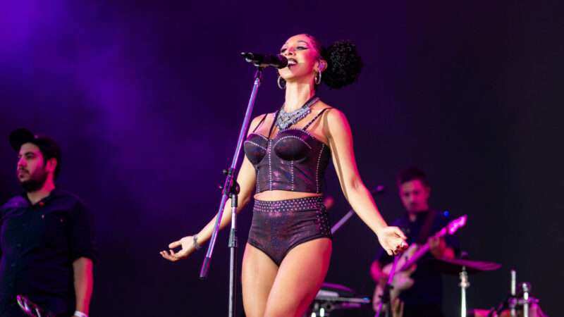 La Delio Valdez en apoyo a los Trabajadores de FATE 