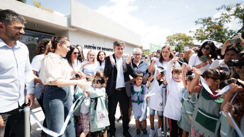 Kicillof: “Reactivamos las obras paralizadas por el Gobierno nacional para llevar mejor educación pública a los pibes y pibas”