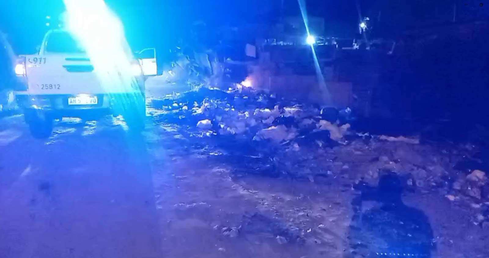 Tiró basura en Garín, la quemó, y terminó detenido