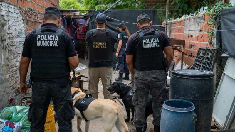 Allanamientos en Garín: desarticulan un punto de venta de droga y secuestran más de 400 dosis de cocaína