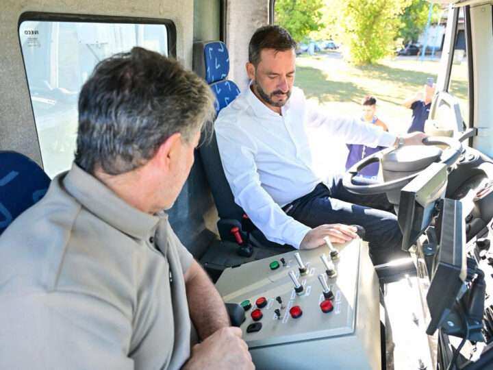 Con más camiones, Escobar extiende la recolección de residuos a seis días en todo el distrito