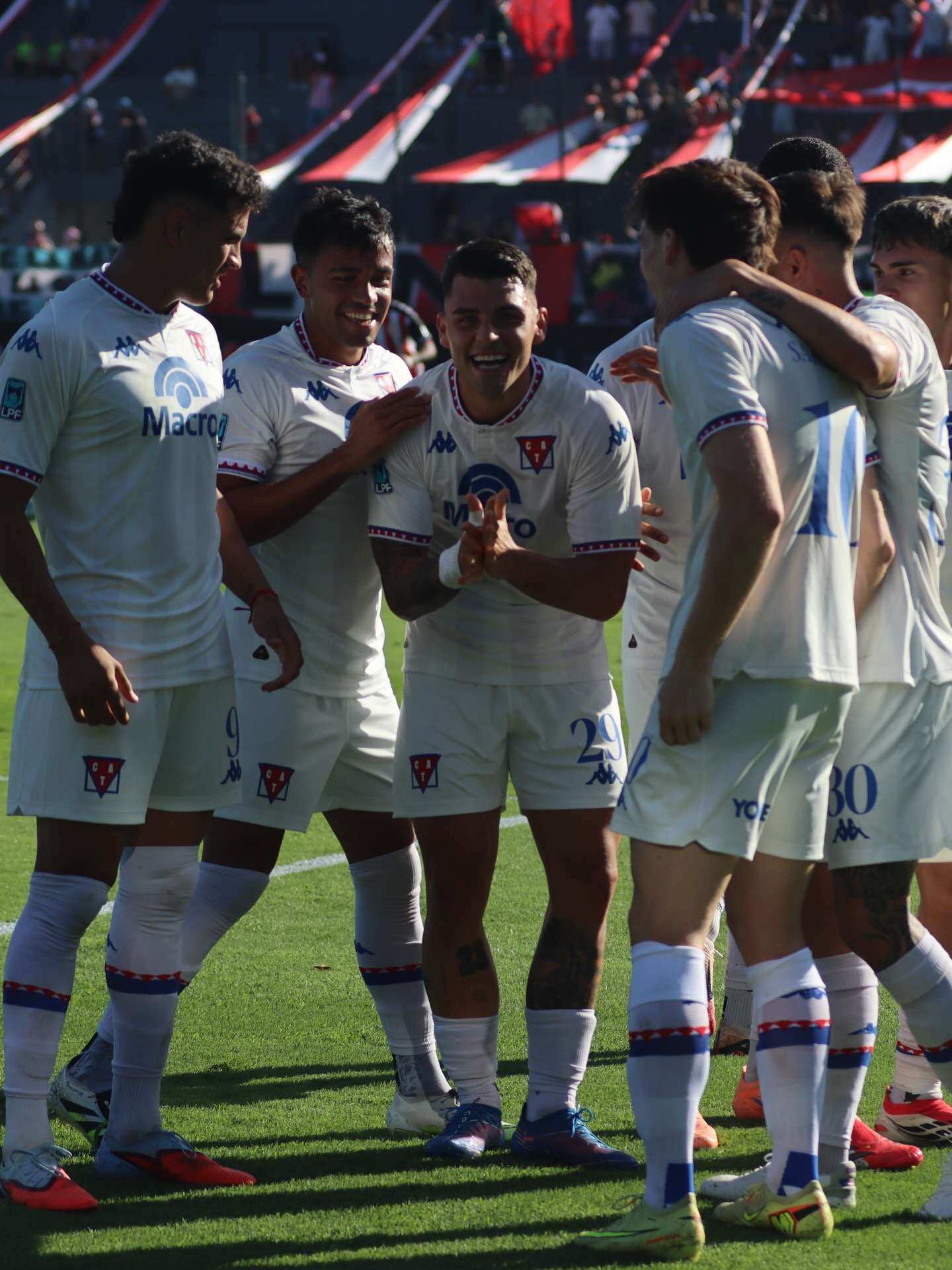 Tigre recibe a Macará con la obligación de ganar