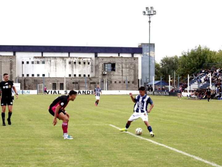 Un pálido Atlético Escobar perdió 2 a 1 ante El Linqueño