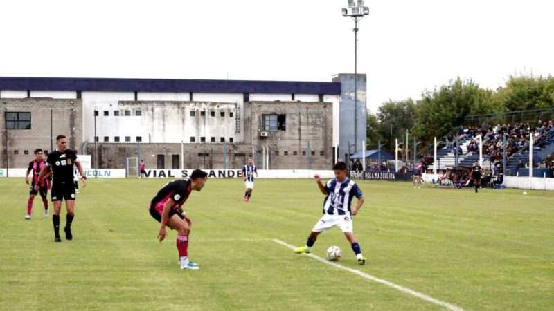 Un pálido Atlético Escobar perdió 2 a 1 ante El Linqueño