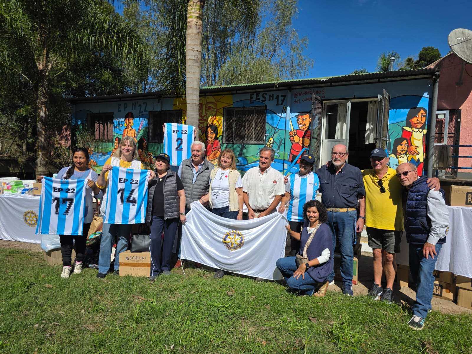 Rotary Club Escobar realizó una importante donación a la Escuela Nº 22 de Islas