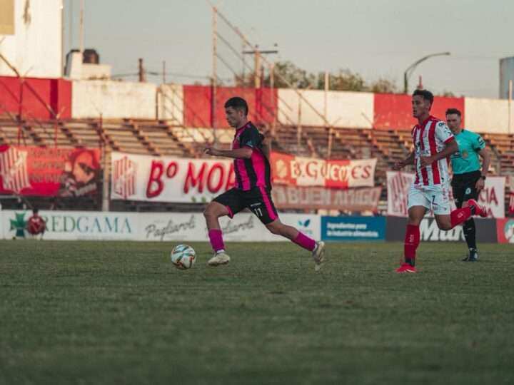 Atlético Escobar no levanta cabeza: perdió 4 a 1 ante 9 de Julio