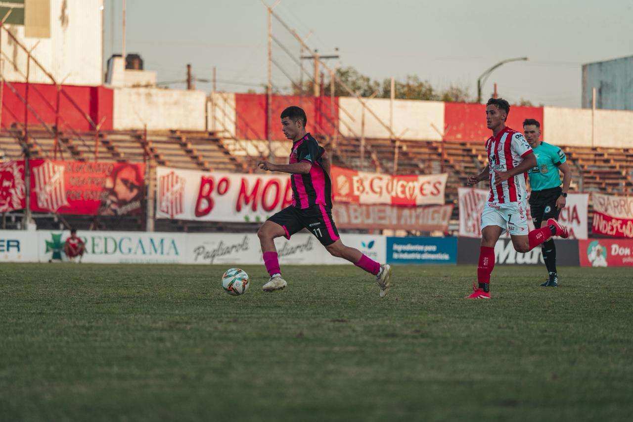 Atlético Escobar no levanta cabeza: perdió 4 a 1 ante 9 de Julio