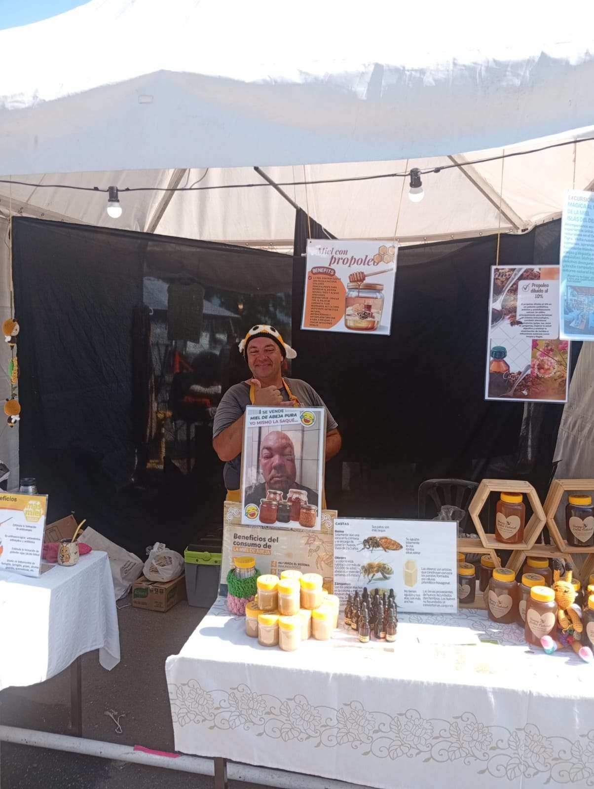 “Entre el río y las colmenas: la vida isleña contada a través de la miel”