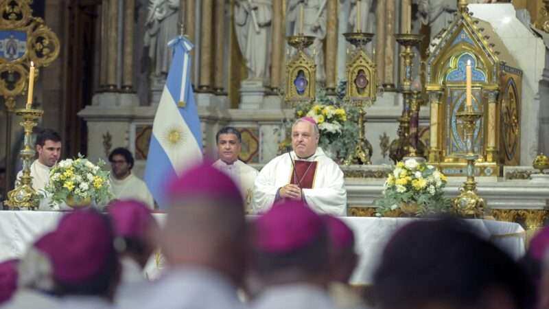 Kicillof homenajeó al Papa Francisco en Luján y llamó a sostener su legado de justicia social