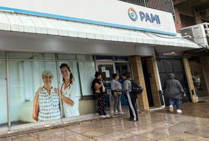 Crisis en PAMI: deudas, cancelaciones de turnos y menos prestaciones en Escobar 
