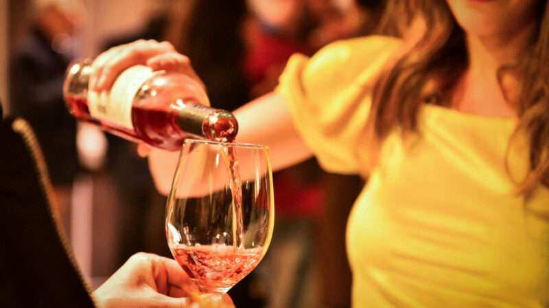 Brindá en Escobar: promos imperdibles para celebrar el Día del Vino Argentino 